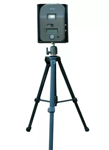 CAMERA TRIPOD MOUNT